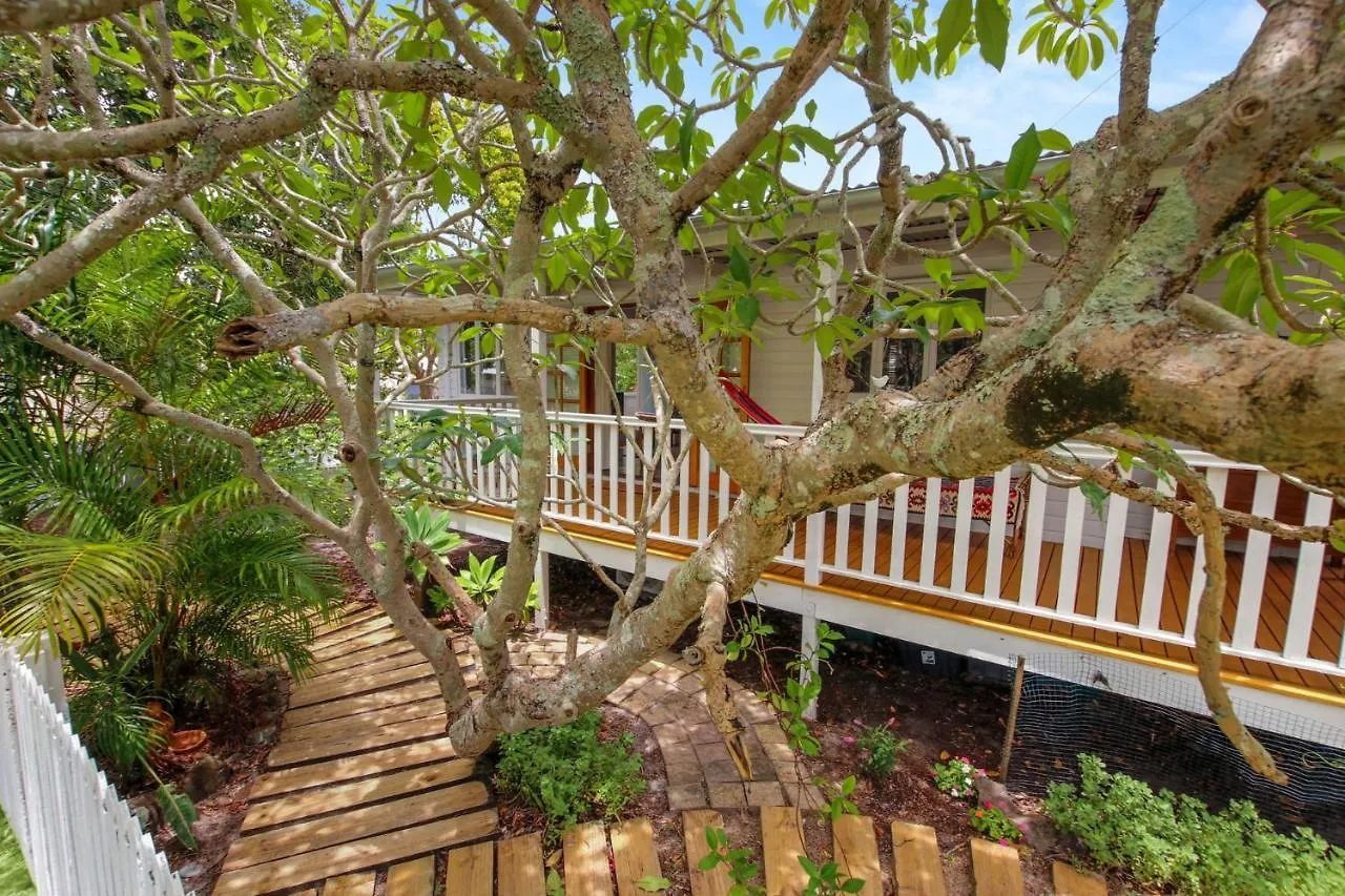 Landsborough Pde 122 Golden Beach Holiday home