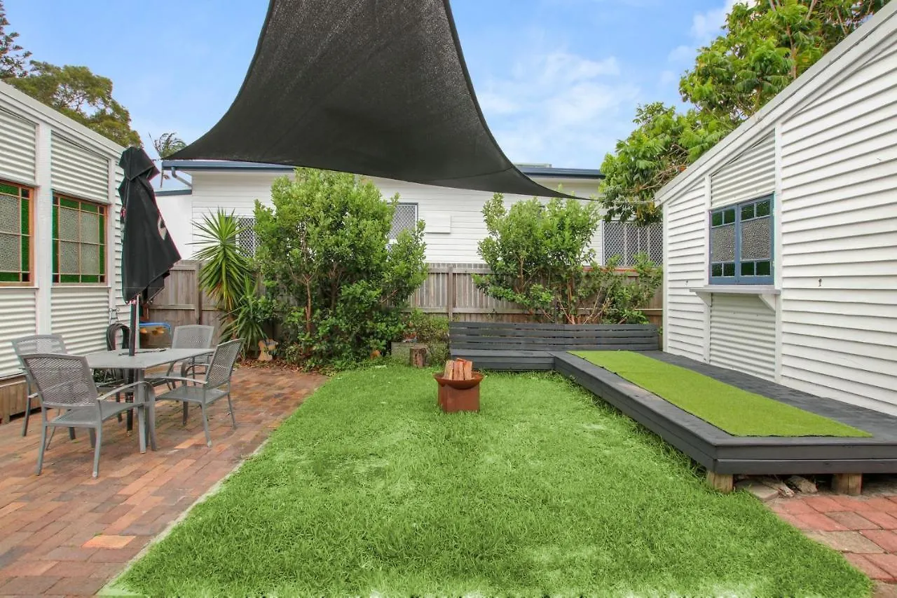 Landsborough Pde 122 Golden Beach Holiday home